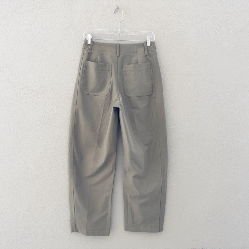 Athleta Skyline Barrel Pants 4 Olive Green Casual Sporty Minimalist Comfort Chic - Picture 6 of 14